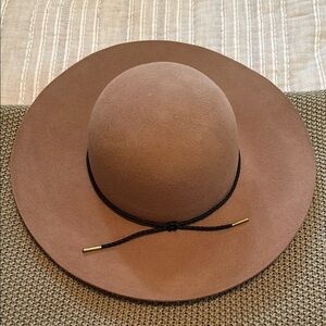 Brown Wide-Brim Hat 🍂SALE